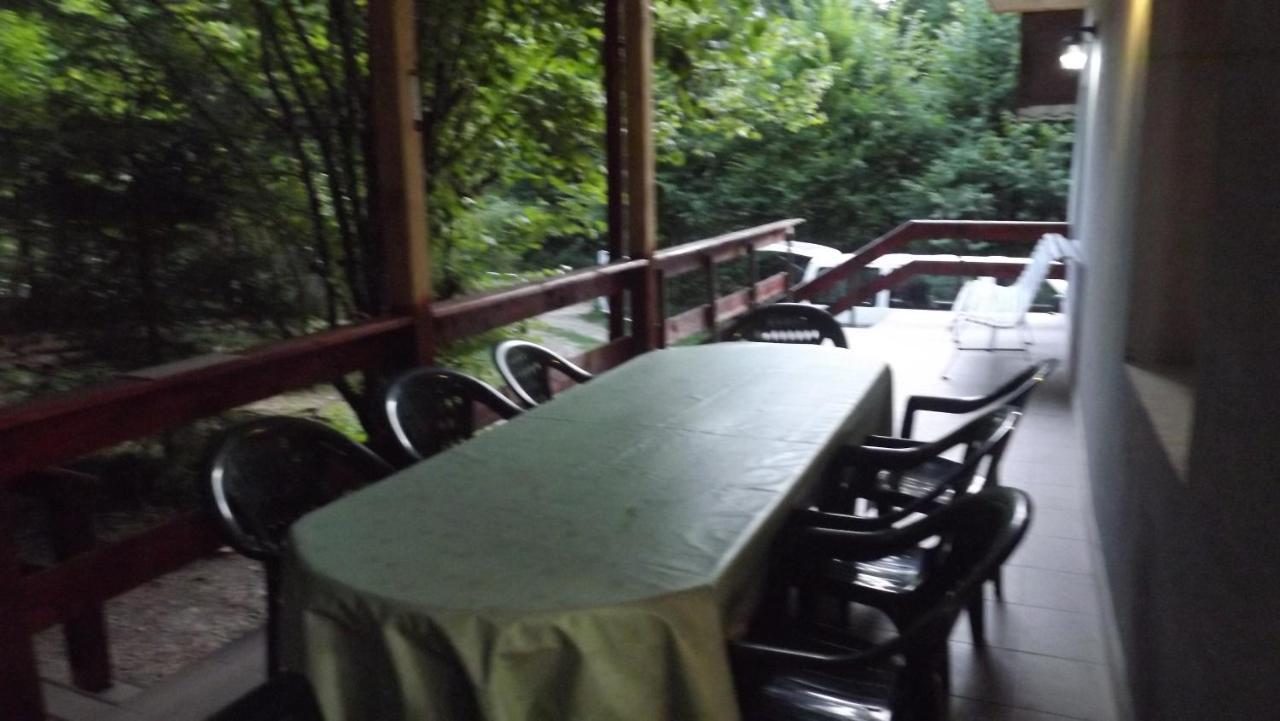 Casa De Oaspeti Boga Pietroasa  Buitenkant foto