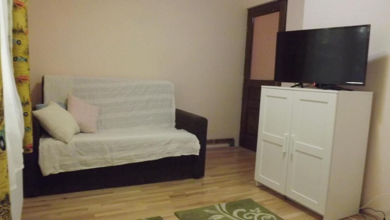 Casa De Oaspeti Boga Pietroasa  Buitenkant foto