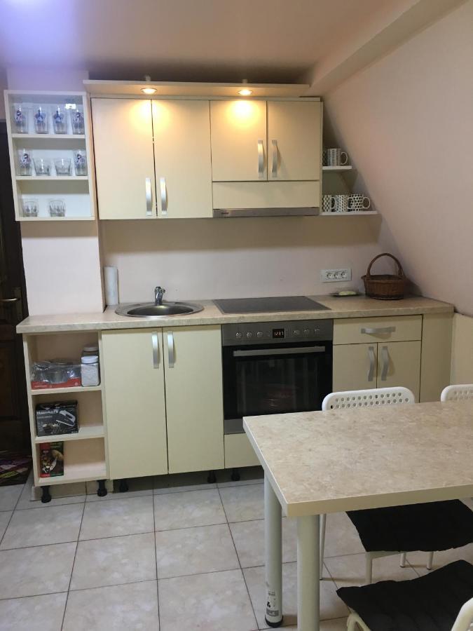 Casa De Oaspeti Boga Pietroasa  Buitenkant foto